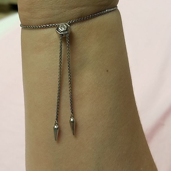 Cross braclet - Picture 2 of 3